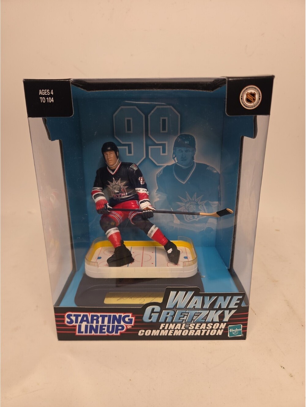 Gretzky NY Rangers VTG Final Season Commemoration Starting Lineup Figure on Rink